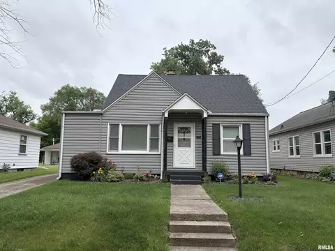 1912 N Broadway St, Peoria, IL 61604