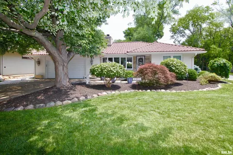 2902 N Bigelow St, Peoria, IL 61604