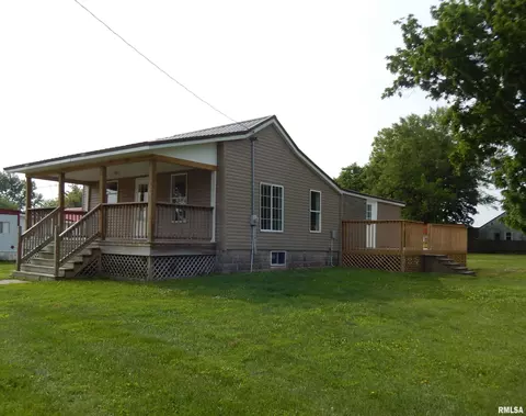 300 E Summer St, Plymouth, IL 62367