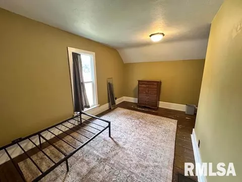 Bedroom - 964 E Locust St, Canton, IL 61520 photo 4 of 4