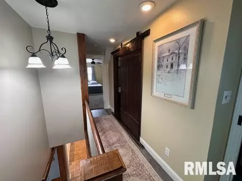 Entry Way - 964 E Locust St, Canton, IL 61520 photo 5 of 5