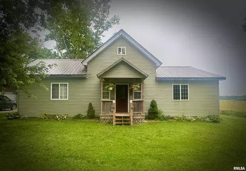 442 W Oak St, Smithfield, IL 61477