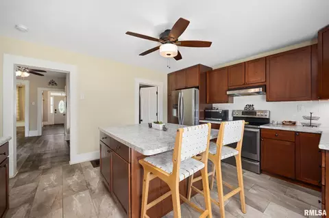 Kitchen - 411 E 3rd St, Delavan, IL 61734 photo 4 of 4