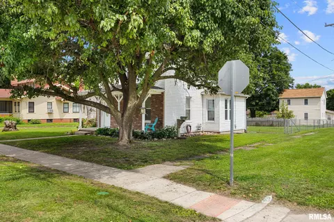 Exterior - 411 E 3rd St, Delavan, IL 61734 photo 1 of 8