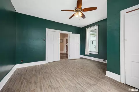 Bedroom - 411 E 3rd St, Delavan, IL 61734 photo 1 of 7