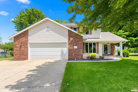 118 Regent Ct, East Peoria, IL 61611