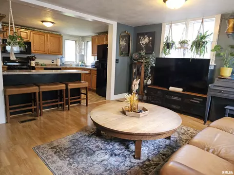 75 W 5th St, El Paso, IL 61738 photo 17