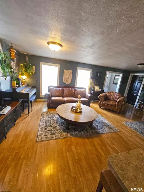 75 W 5th St, El Paso, IL 61738 photo 9