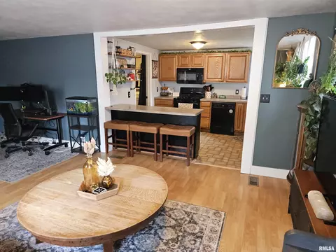 75 W 5th St, El Paso, IL 61738 photo 7