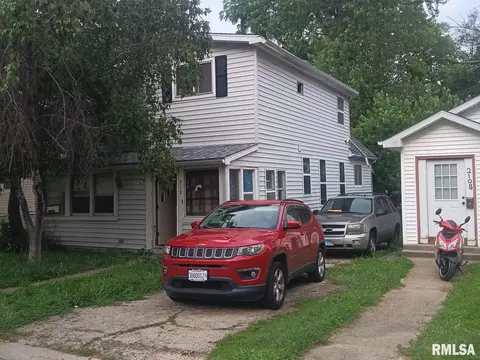 2110 N Underhill St, Peoria, IL 61606
