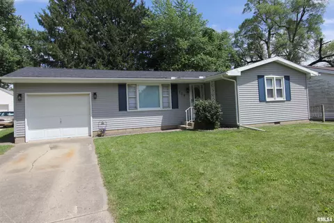 728 S Pleasant St, Peoria, IL 61604