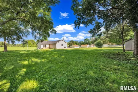Exterior - 1208 S Adams Rd, Eureka, IL 61530 photo 5 of 5