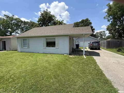 353 Forrest Dr, North Pekin, IL 61554