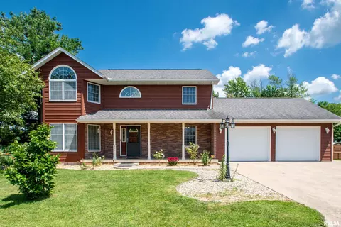 504 Highview Rdg, Washburn, IL 61570