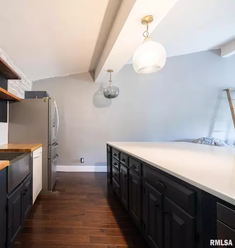 Kitchen - 6635 W Wheeler Rd, Mapleton, IL 61547 photo 5 of 7