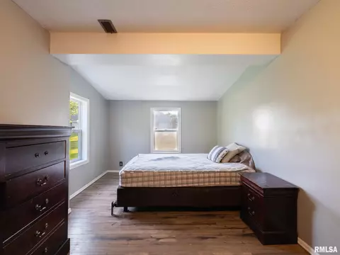 Bedroom - 6635 W Wheeler Rd, Mapleton, IL 61547 photo 2 of 3