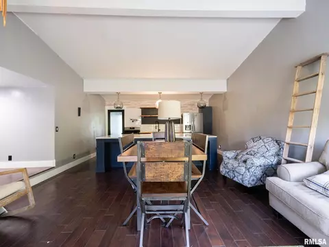 Dining - 6635 W Wheeler Rd, Mapleton, IL 61547 photo 4 of 4