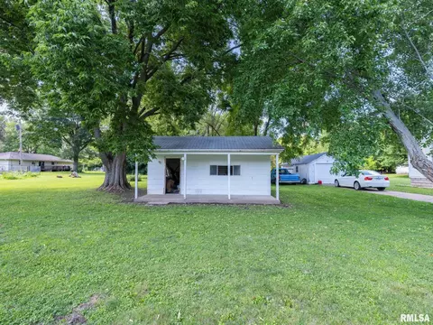 Exterior - 6635 W Wheeler Rd, Mapleton, IL 61547 photo 6 of 8