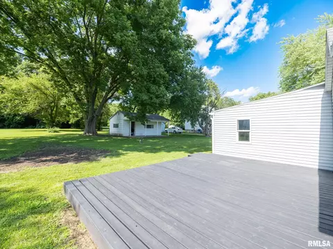 Exterior - 6635 W Wheeler Rd, Mapleton, IL 61547 photo 3 of 8