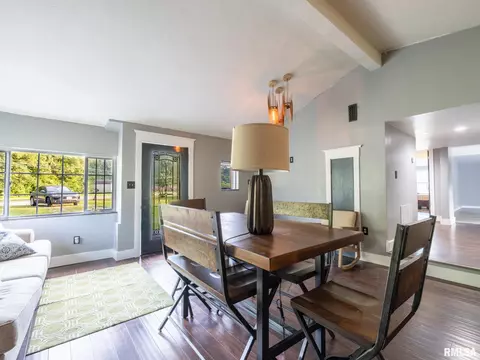 Dining - 6635 W Wheeler Rd, Mapleton, IL 61547 photo 2 of 4