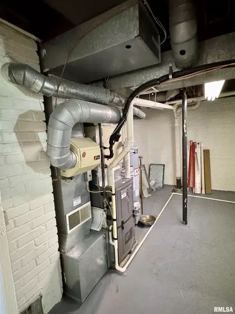 Other - 601 Compton Pkwy, Macomb, IL 61455 photo 5 of 13