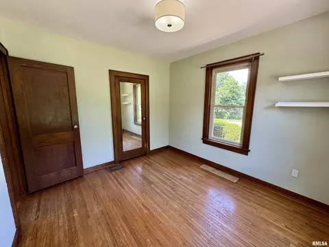 Bedroom - 601 Compton Pkwy, Macomb, IL 61455 photo 2 of 5