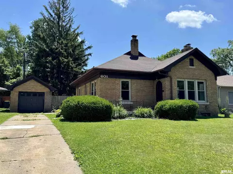 601 Compton Pkwy, Macomb, IL 61455