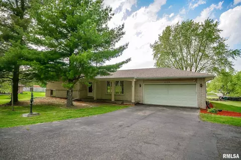 1529 W Richmar Rd, Peoria, IL 61615