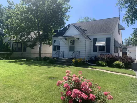2226 W Albany Ave, Peoria, IL 61604