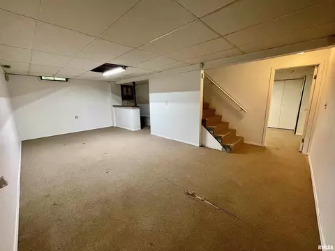 Other - 15 Cedar Dr, Macomb, IL 61455 photo 5 of 9