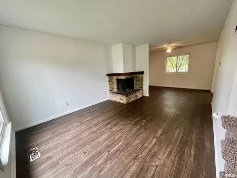 Living - 15 Cedar Dr, Macomb, IL 61455 photo 1 of 3