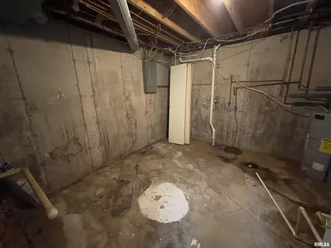Other - 15 Cedar Dr, Macomb, IL 61455 photo 8 of 9