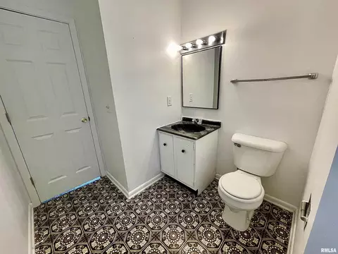 Bath - 15 Cedar Dr, Macomb, IL 61455 photo 5 of 5