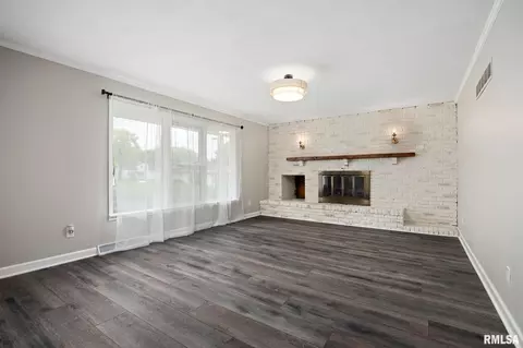 Living - 208 W Graze Ave, Dunlap, IL 61525 photo 2 of 3