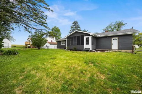 Exterior - 208 W Graze Ave, Dunlap, IL 61525 photo 5 of 7