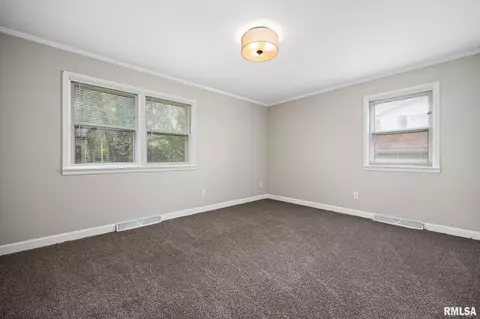 Bedroom - 208 W Graze Ave, Dunlap, IL 61525 photo 5 of 6