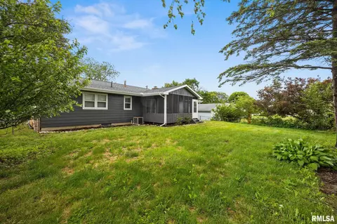 Exterior - 208 W Graze Ave, Dunlap, IL 61525 photo 6 of 7