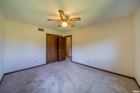 Bedroom - 219 Town Hall Rd, Metamora, IL 61548 photo 15 of 21
