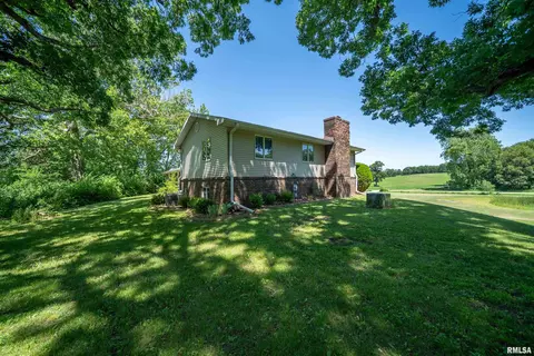 Exterior - 219 Town Hall Rd, Metamora, IL 61548 photo 3 of 4