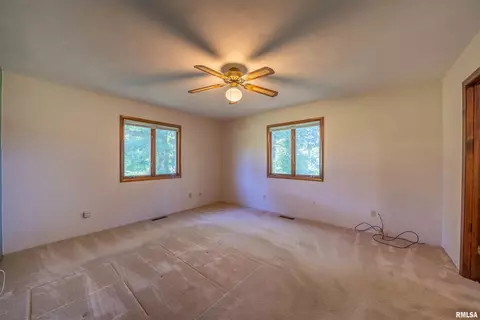 Bedroom - 219 Town Hall Rd, Metamora, IL 61548 photo 5 of 21