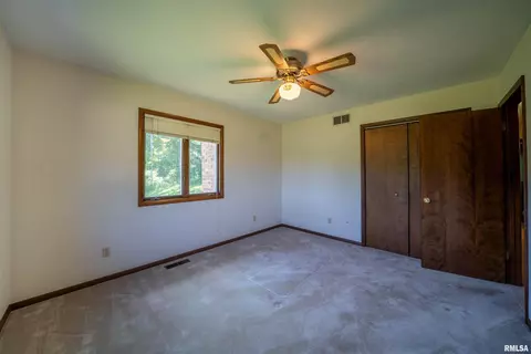 Bedroom - 219 Town Hall Rd, Metamora, IL 61548 photo 14 of 21