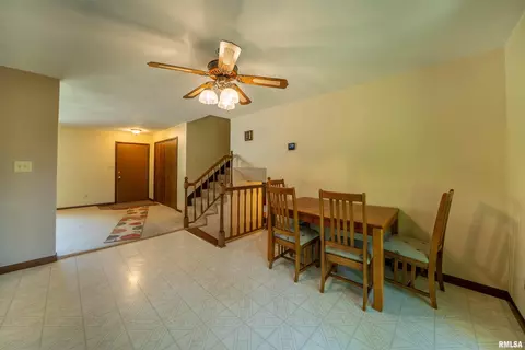 Dining - 219 Town Hall Rd, Metamora, IL 61548 photo 2 of 2