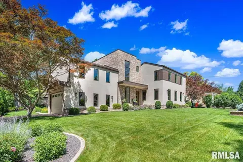 4405 N Miller Ave, Peoria Heights, IL 61616