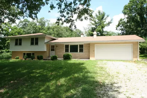 29724 Allentown Rd, Mackinaw, IL 61755