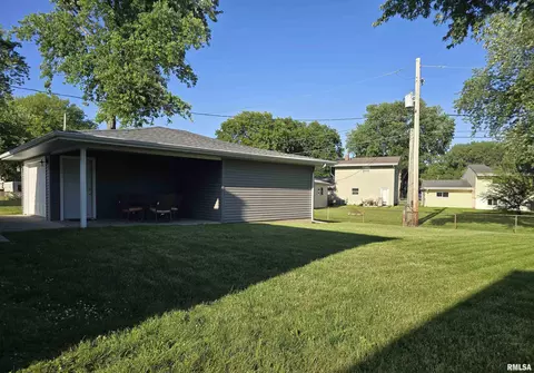 1704 Heisel Ave, Pekin, IL 61554 photo 20
