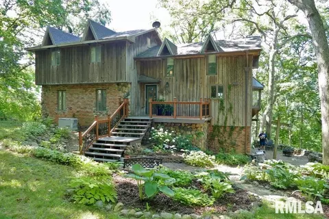 706 Banta Rd, Lowpoint, IL 61545 photo 2