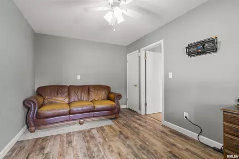 108 E Kauffman St, Congerville, IL 61729 photo 23