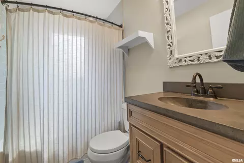 108 E Kauffman St, Congerville, IL 61729 photo 21