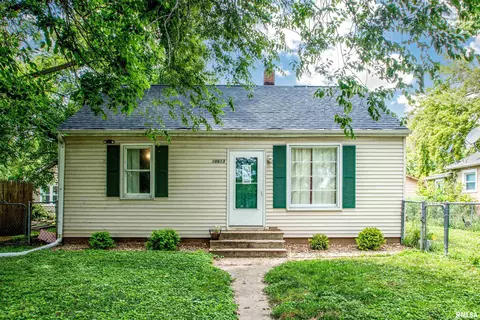 10613 N State St, Mossville, IL 61552