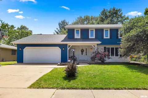 6109 N Heather Oak Dr, Peoria, IL 61615
